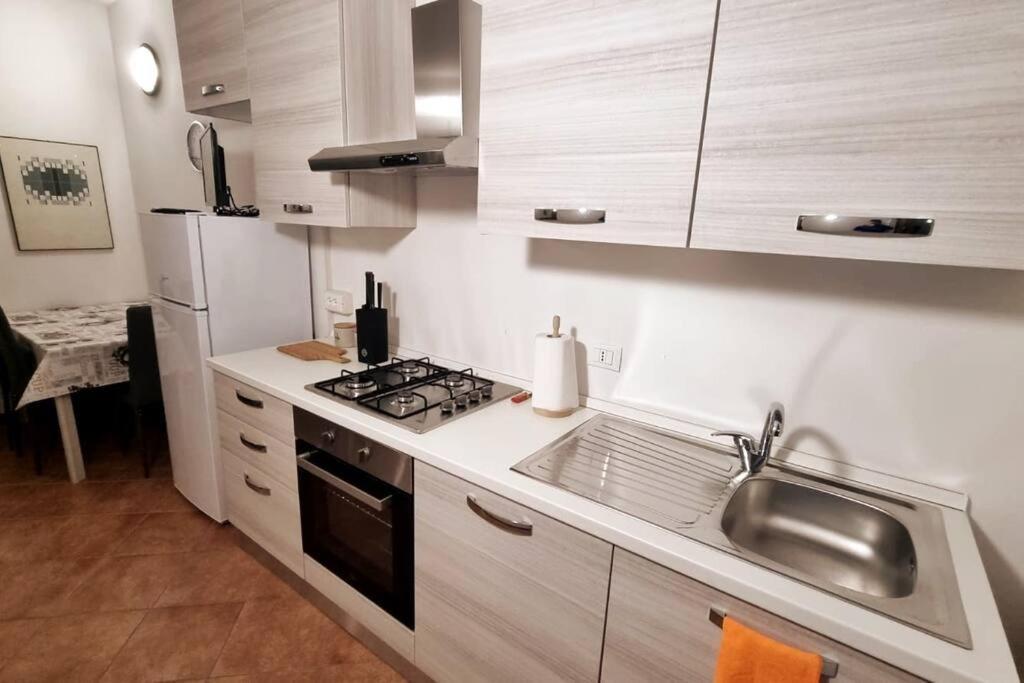 Casa Al Poggio Apartman Castana  Kültér fotó